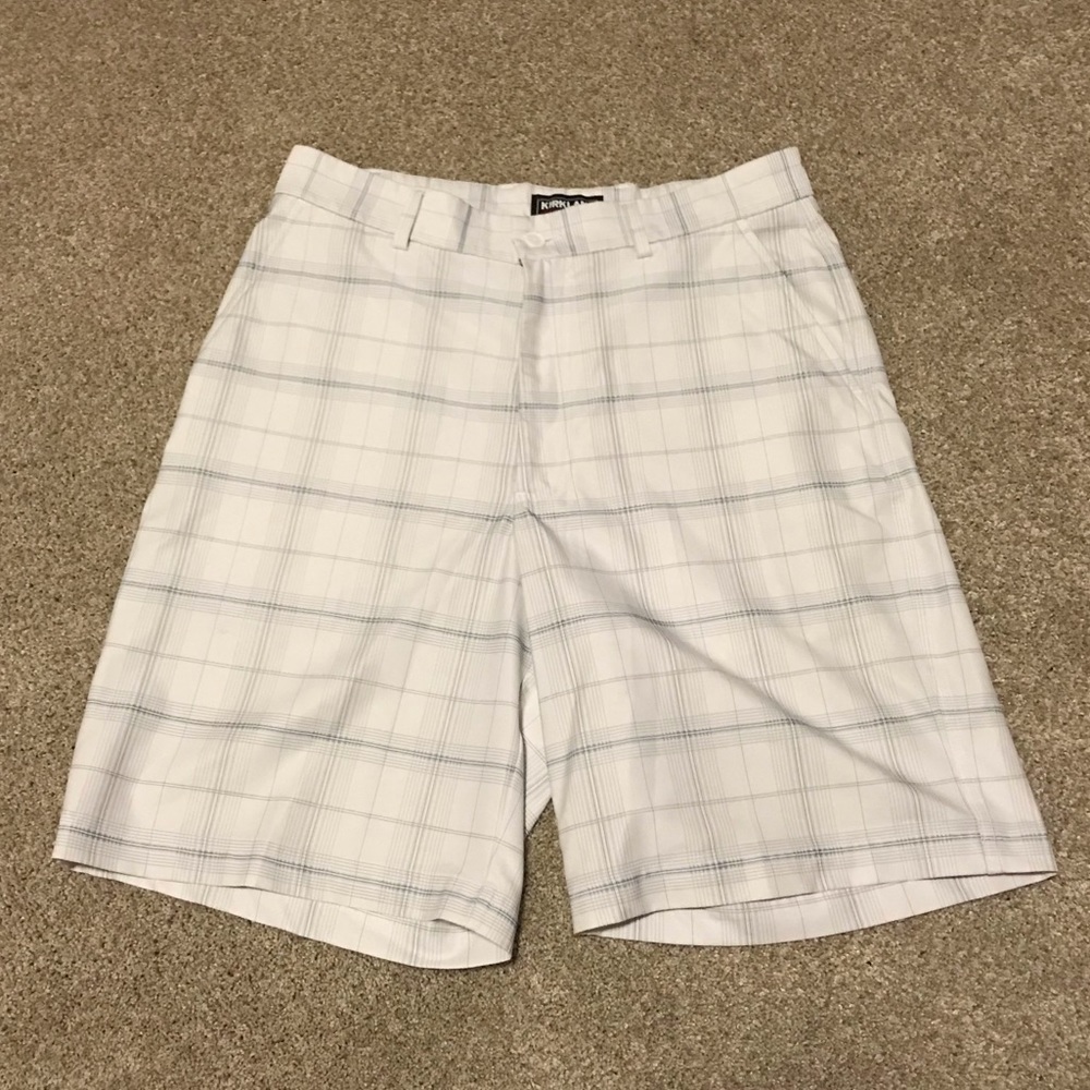 White Kirkland Signature Shorts - 32 Mens